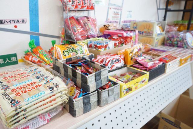 駄菓子コーナー特設　～子供も大人も～